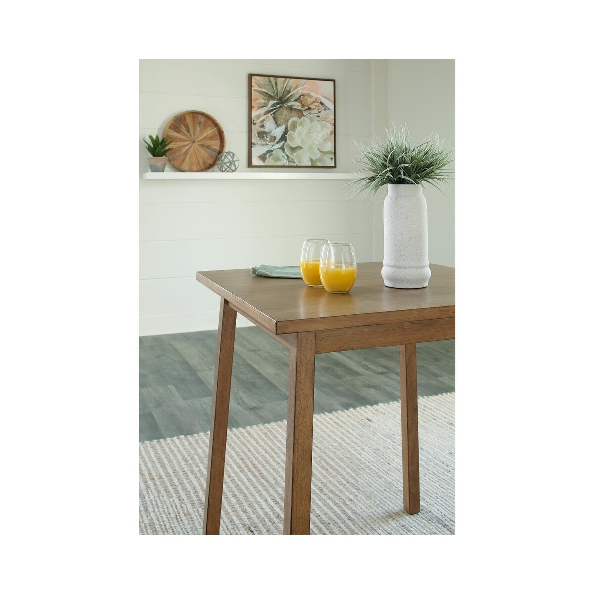 Signature Design by Ashley Shully Square Counter Height Dining Table - 32"W x 32"D x 36"H - White