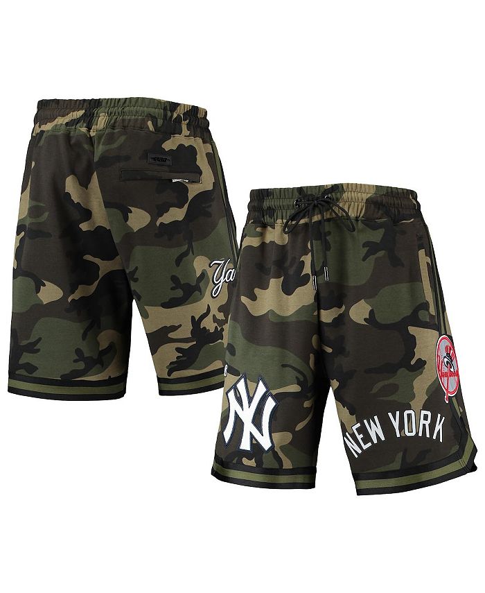 Pro Standard Men's Camo New York Yankees Team Shorts