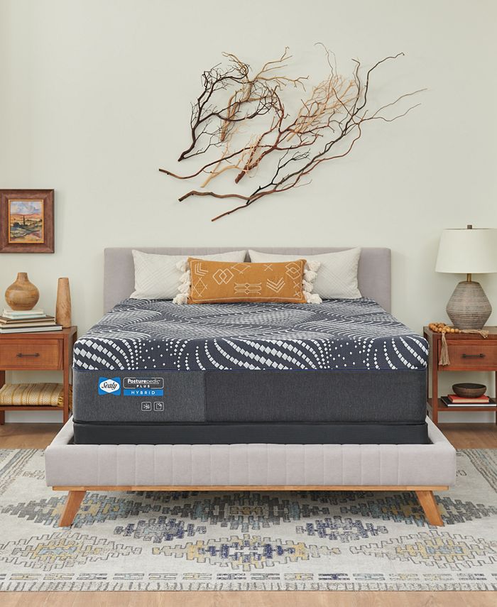 Sealy Posturepedic High Point Hybrid 14" Soft Mattress Set- King