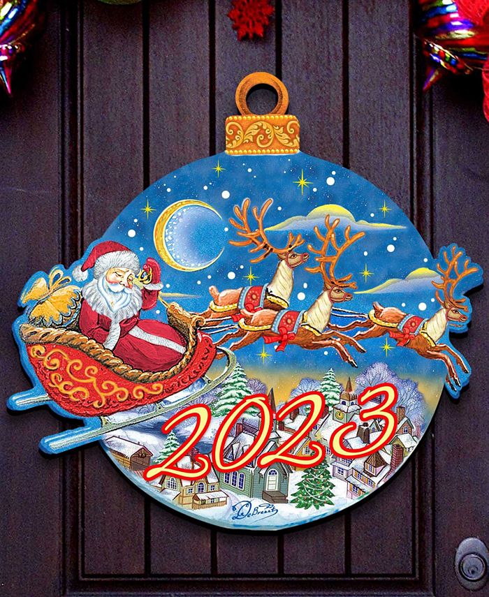 Designocracy 2023 Dated Up Up and Away Christmas Wooden Door Decor Wall Decor G. DeBrekht