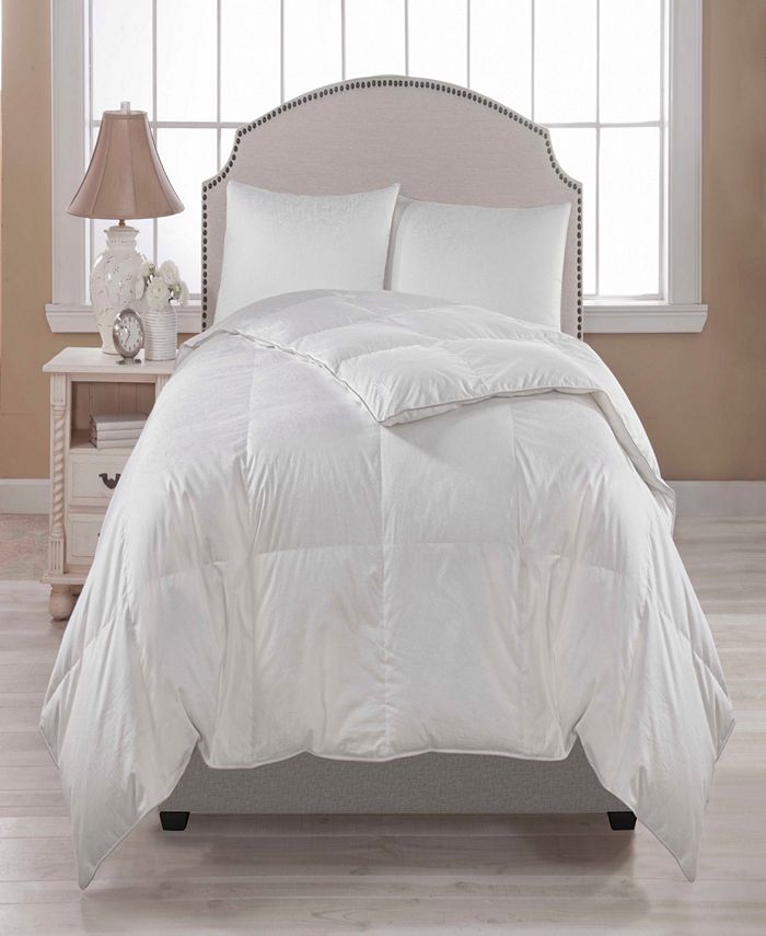 St. James Home Wesley Mancini Collection Premium Warmth Down Comforter Twin