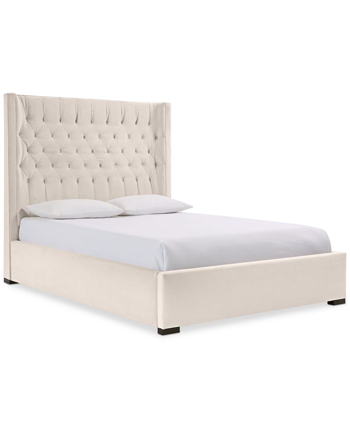 Furniture Cadelyn Upholstered King Bed