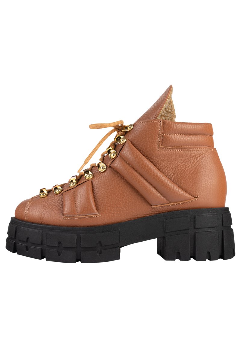 L37 Ankle Boot