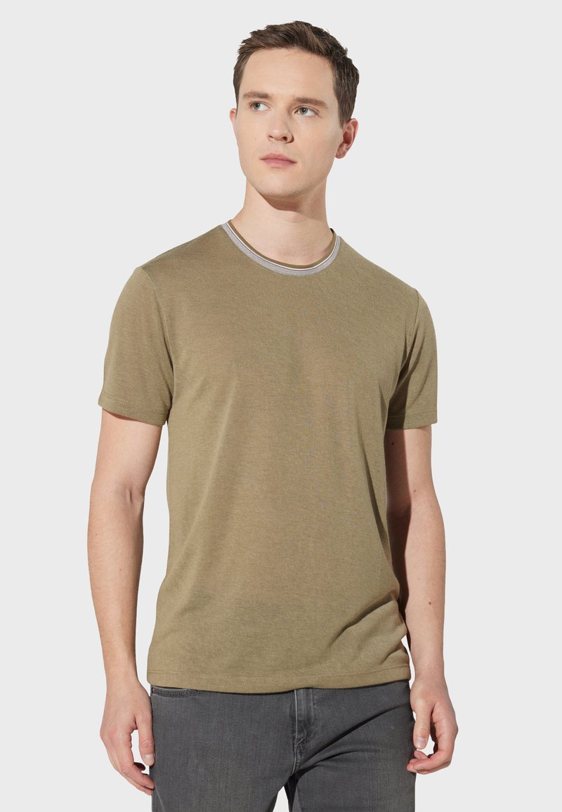 AC&CO / ALTINYILDIZ CLASSICS SLIM FIT - T-Shirt basic