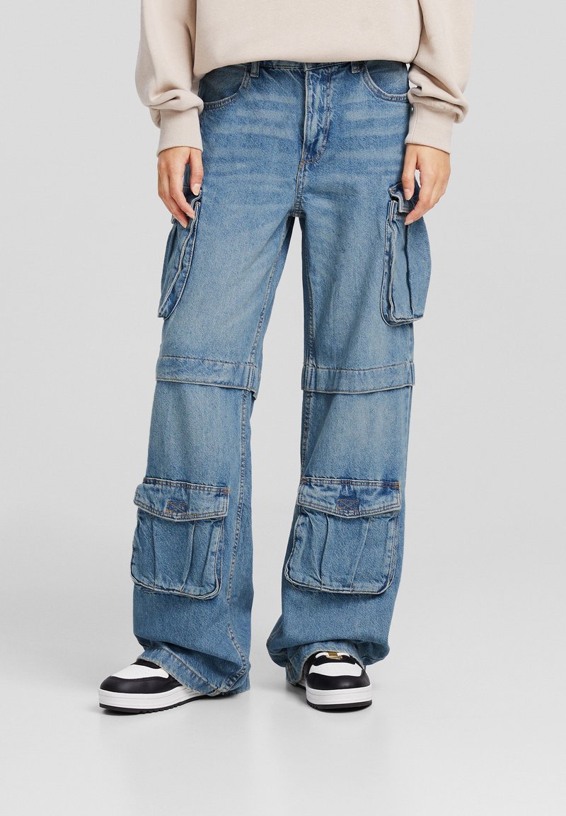 Bershka MULTI-POCKET  - Flared Jeans