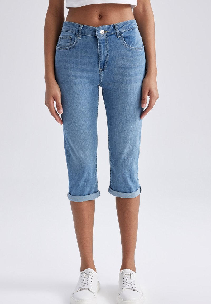 DeFacto CAPRI  - Jeans Shorts