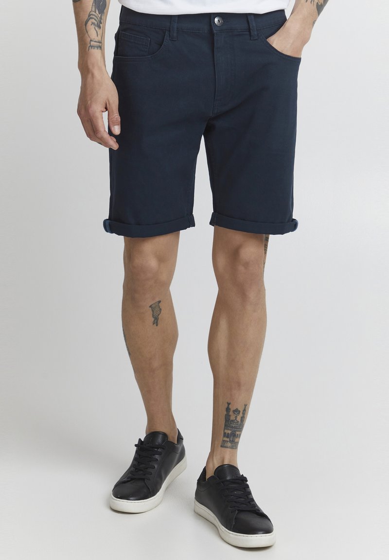 INDICODE JEANS Shorts