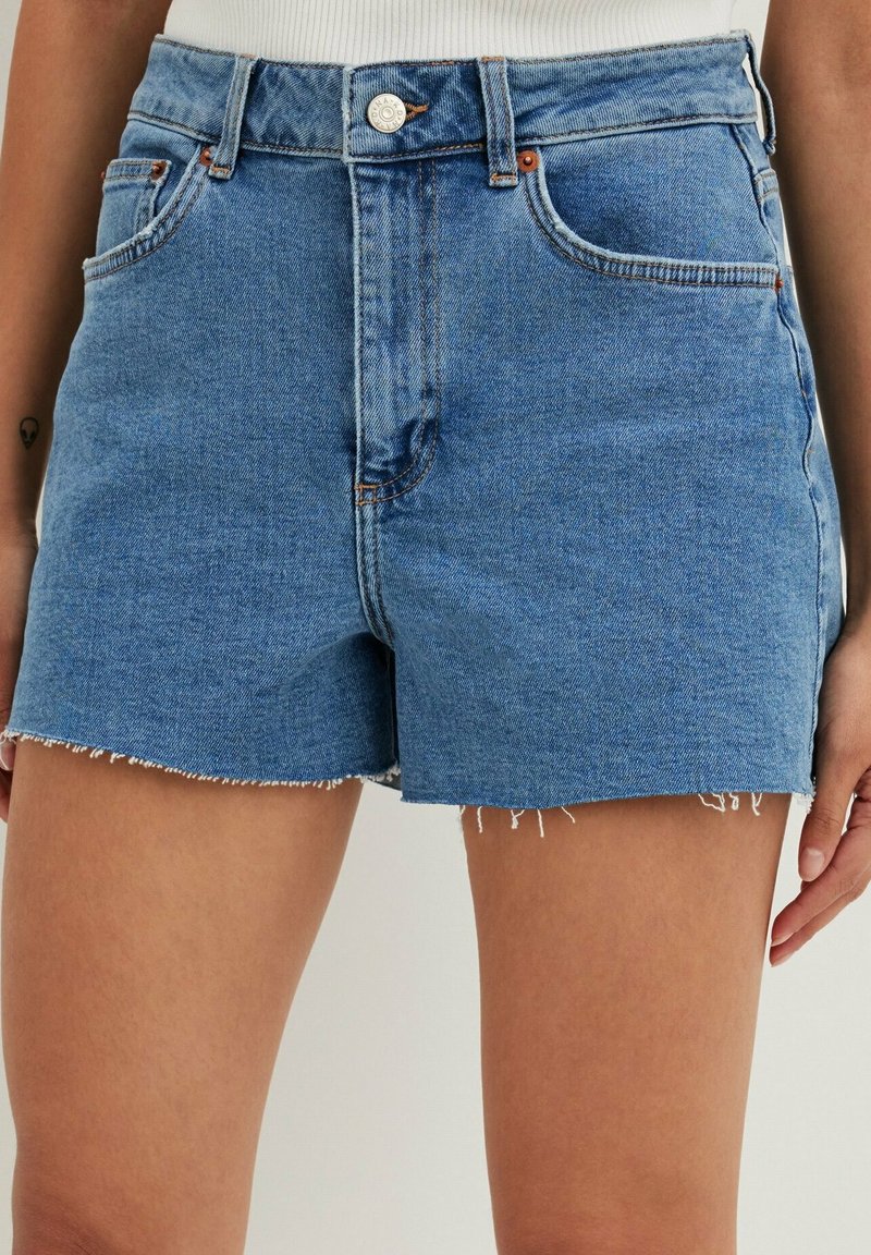 NA-KD STRETCH - Jeans Shorts