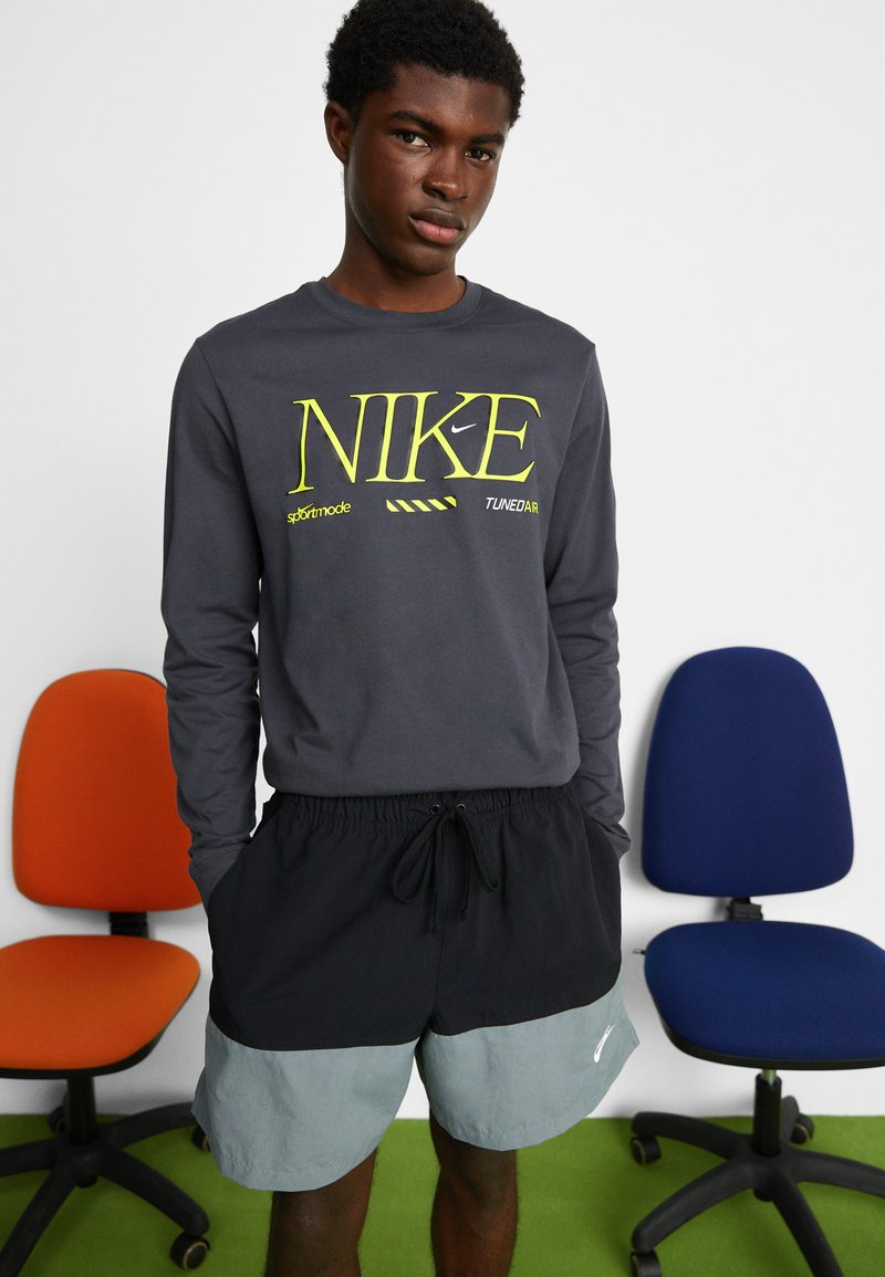 Nike Sportswear TEE - Langarmshirt