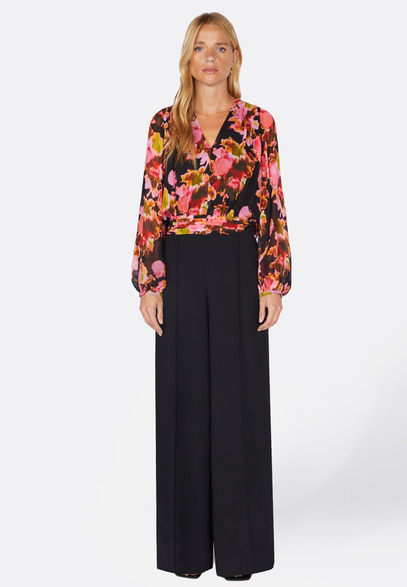 Ro&Zo RZ BLURRED FLORAL PINTUCK WAIST - Bluse
