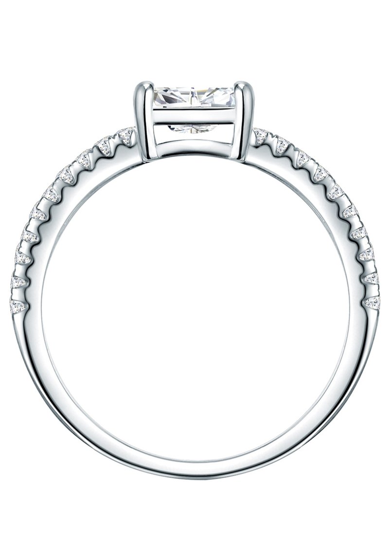 Trilani Ring