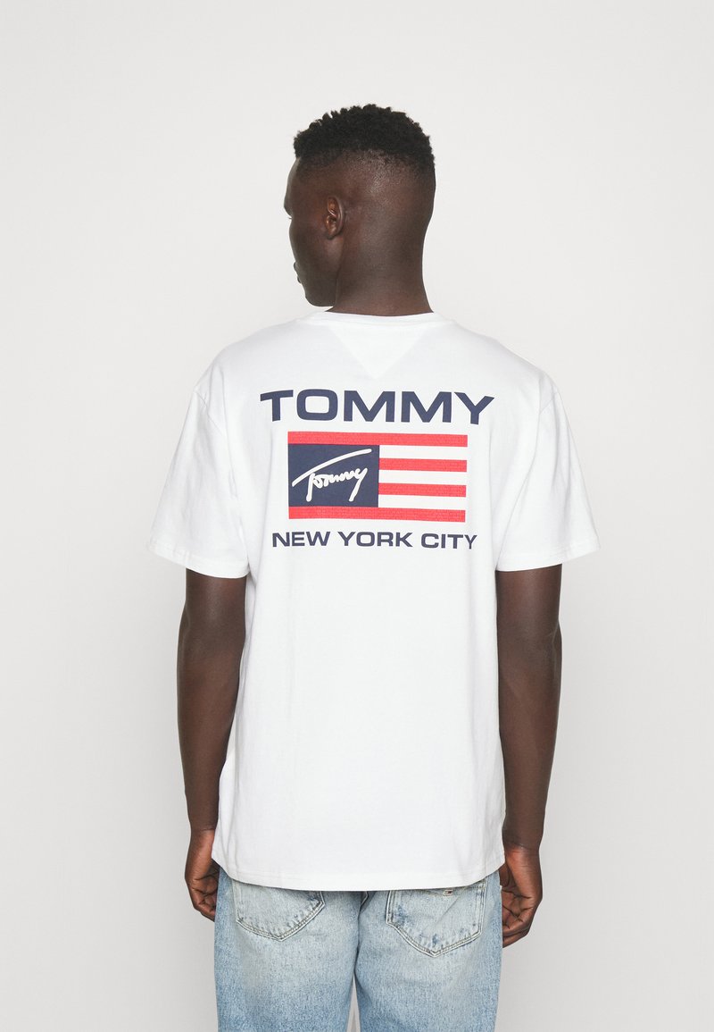 Tommy Jeans ATHLETIC FLAG TEE - T-Shirt print