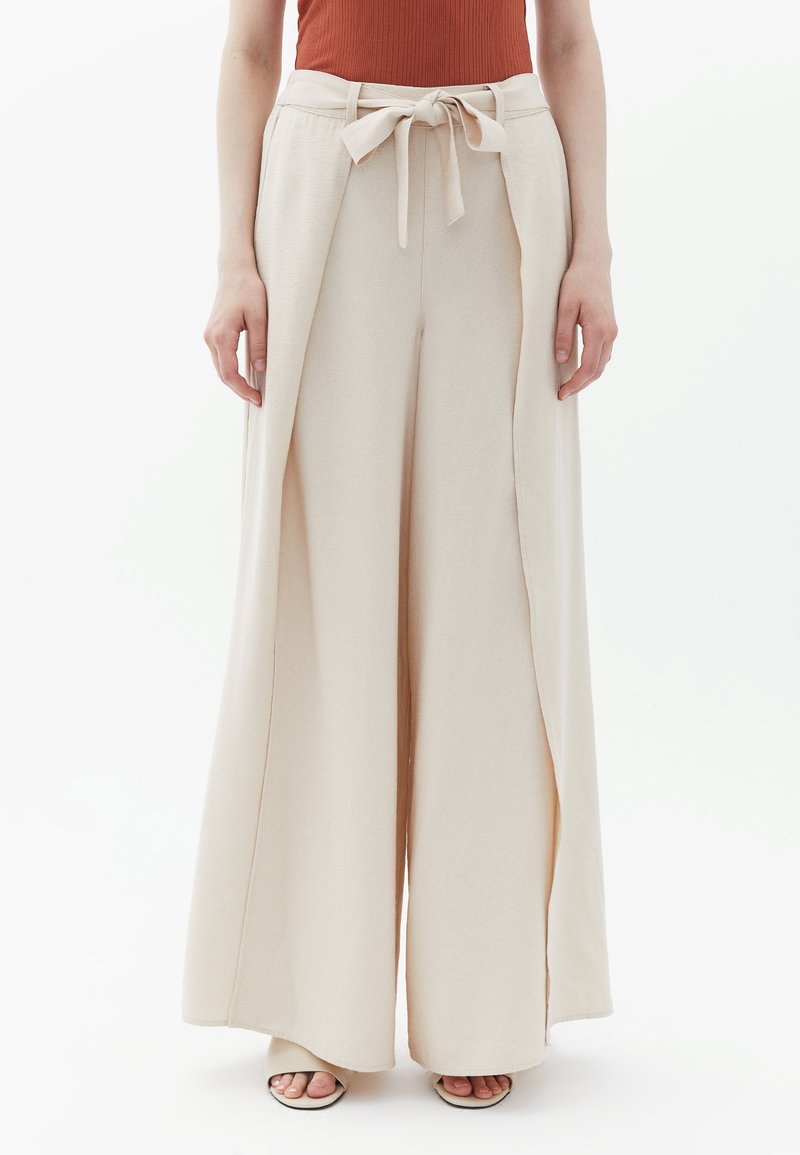 OXXO WIDE LEG WITH SLIT DETAIL - Stoffhose
