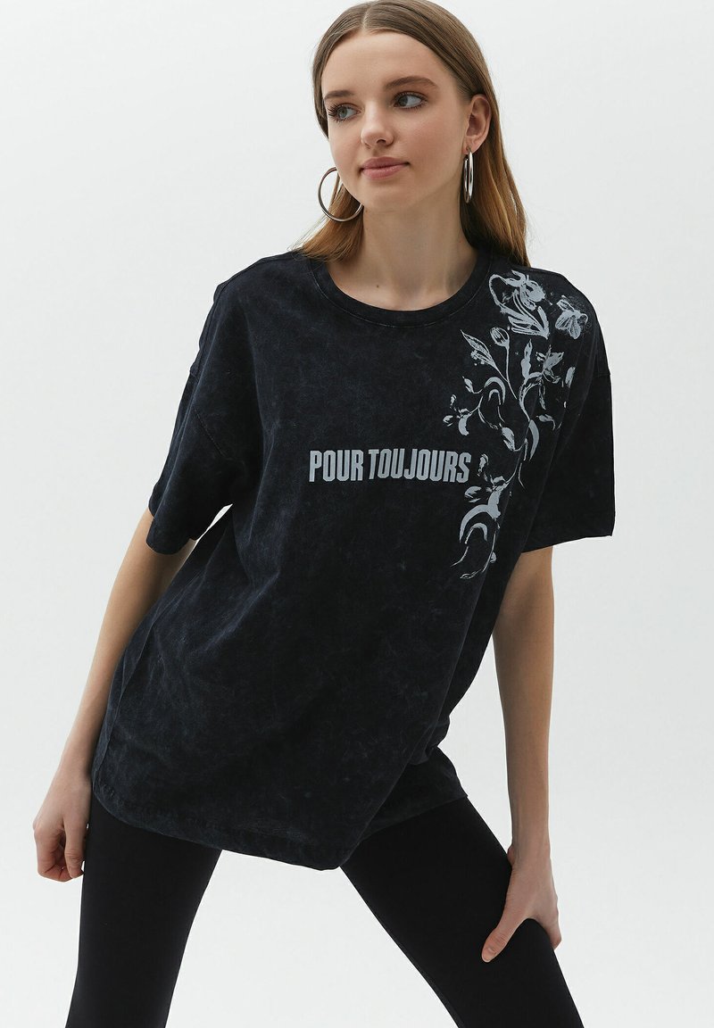 OXXO T-Shirt print